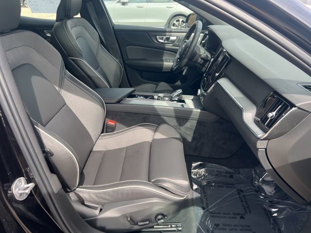 Certified 2024 Volvo S60 B5 Plus w/ Climate Package FWD image 18