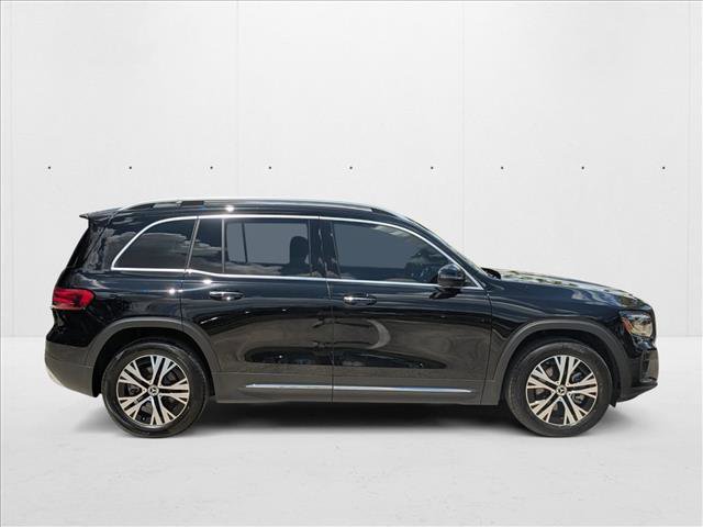 Used 2025 Mercedes-Benz GLB 250 image 4