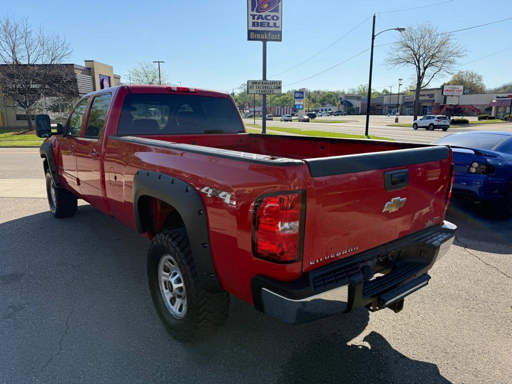 Used 2011 Chevrolet Silverado 3500 LTZ AWD/4WD image 6