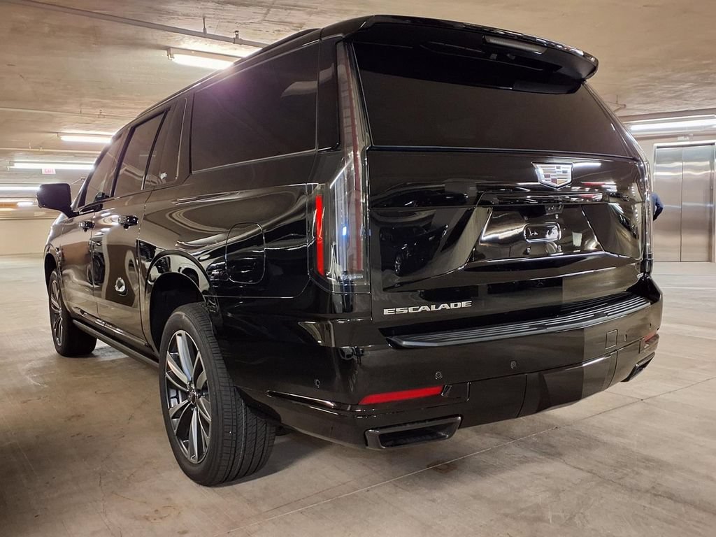 New 2026 Cadillac Escalade ESV Sport AWD/4WD image 10