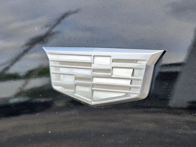 Used 2019 Cadillac XT4 Luxury w/ Cold Weather Package image 8