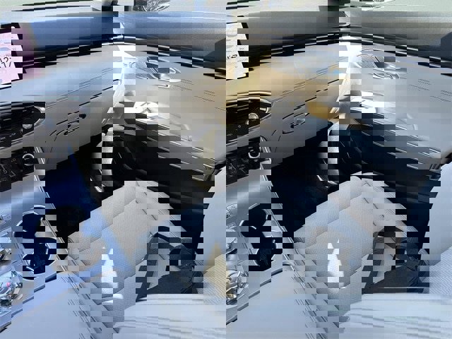 Used 2026 Genesis GV70 2.5T Select image 12