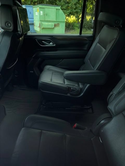 Used 2021 Chevrolet Suburban High Country w/ Premium Package AWD/4WD image 14