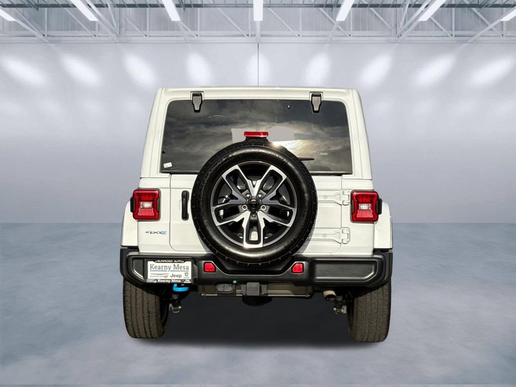 Used 2022 Jeep Wrangler Unlimited Sahara w/ Cold Weather Group image 5