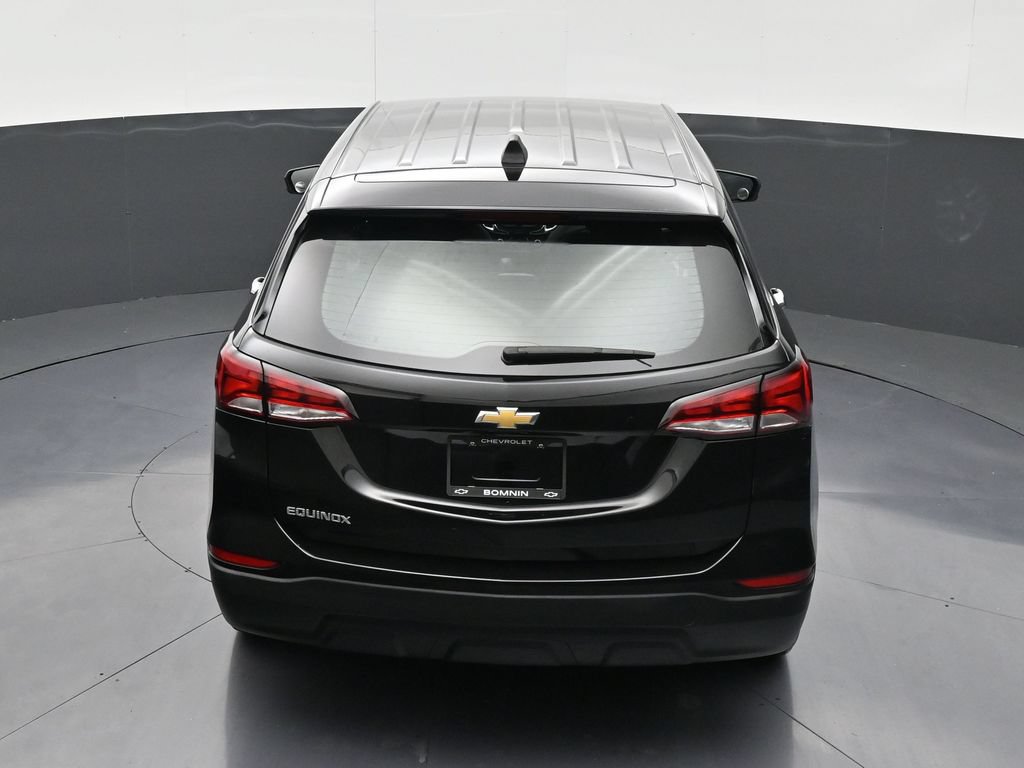 Used 2022 Chevrolet Equinox LS FWD image 15