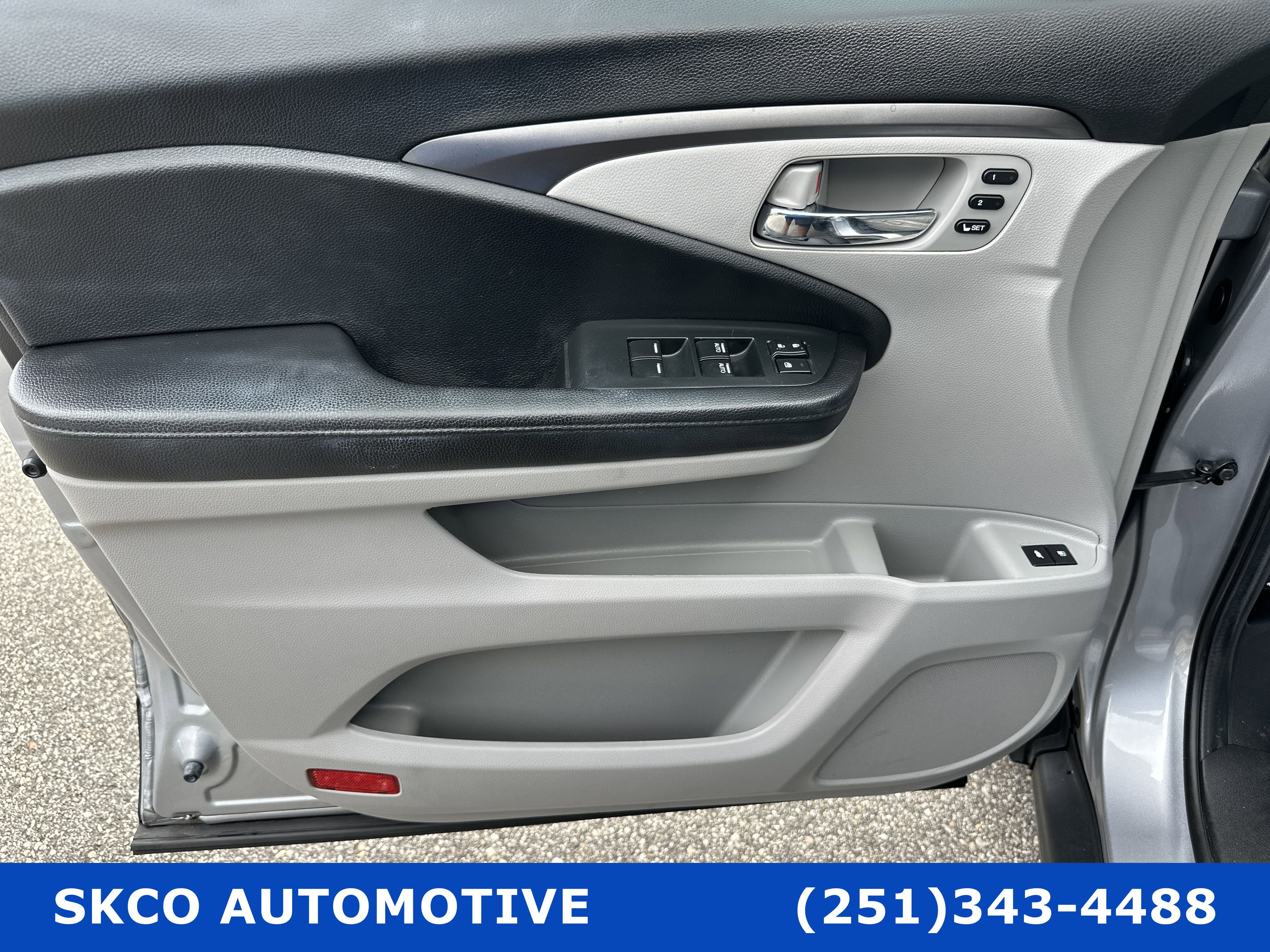 Used 2022 Honda Pilot Special Edition image 12