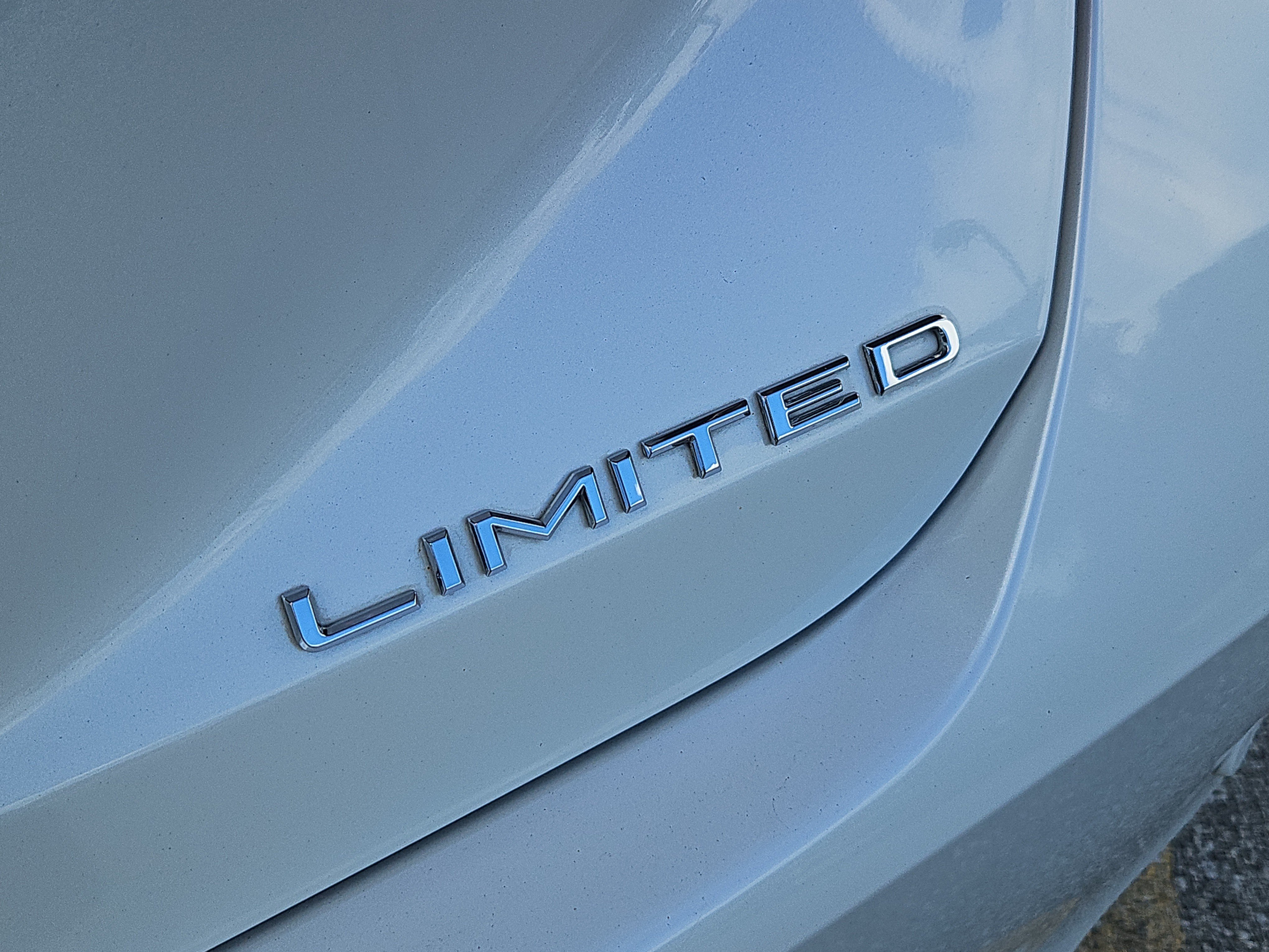 Used 2020 Toyota Avalon Limited w/ Advanced Safety Package FWD image 5