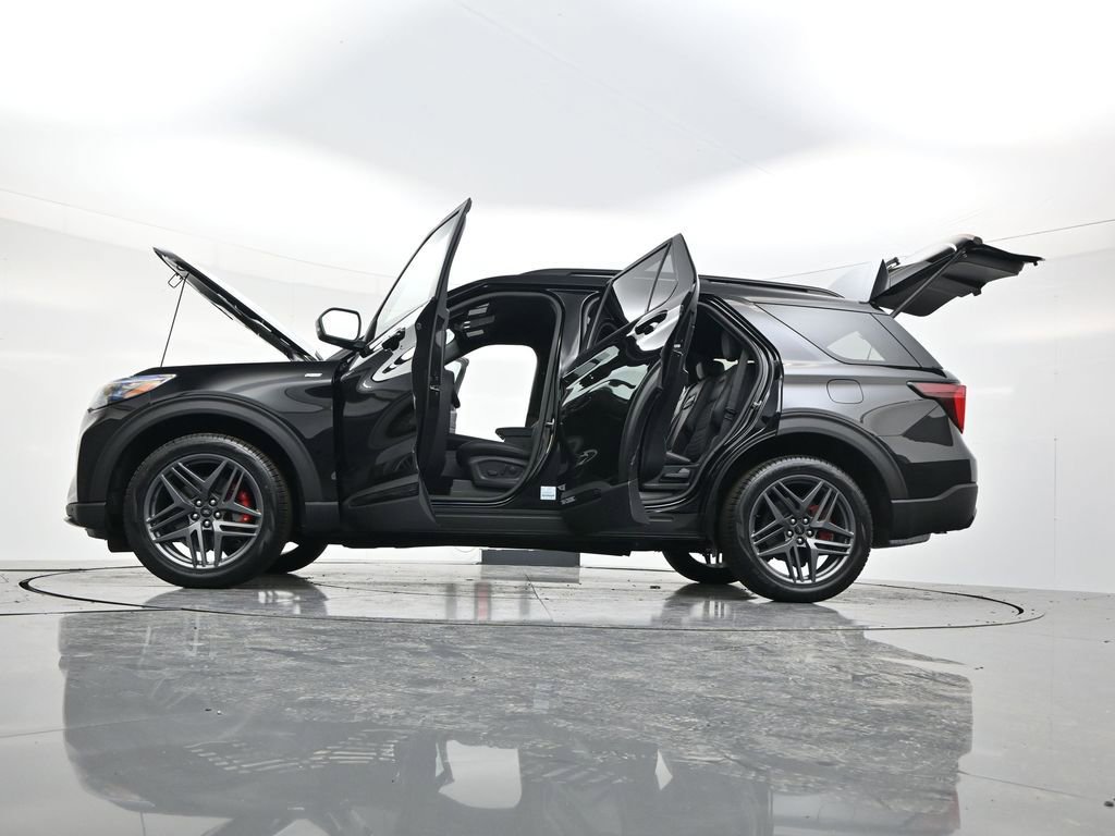 New 2026 Ford Explorer ST-Line w/ ST-Line Street Pack AWD/4WD image 61