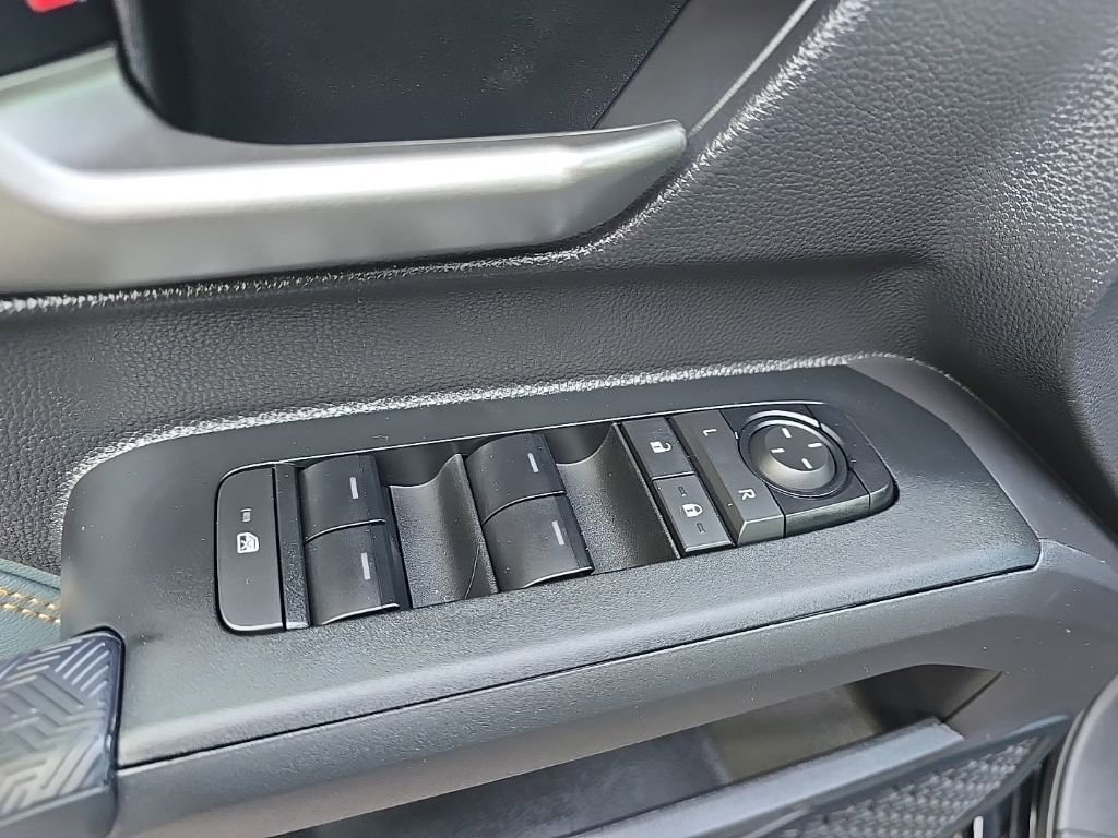 Certified 2024 Toyota Tacoma 4x4 Double Cab Hybrid image 17