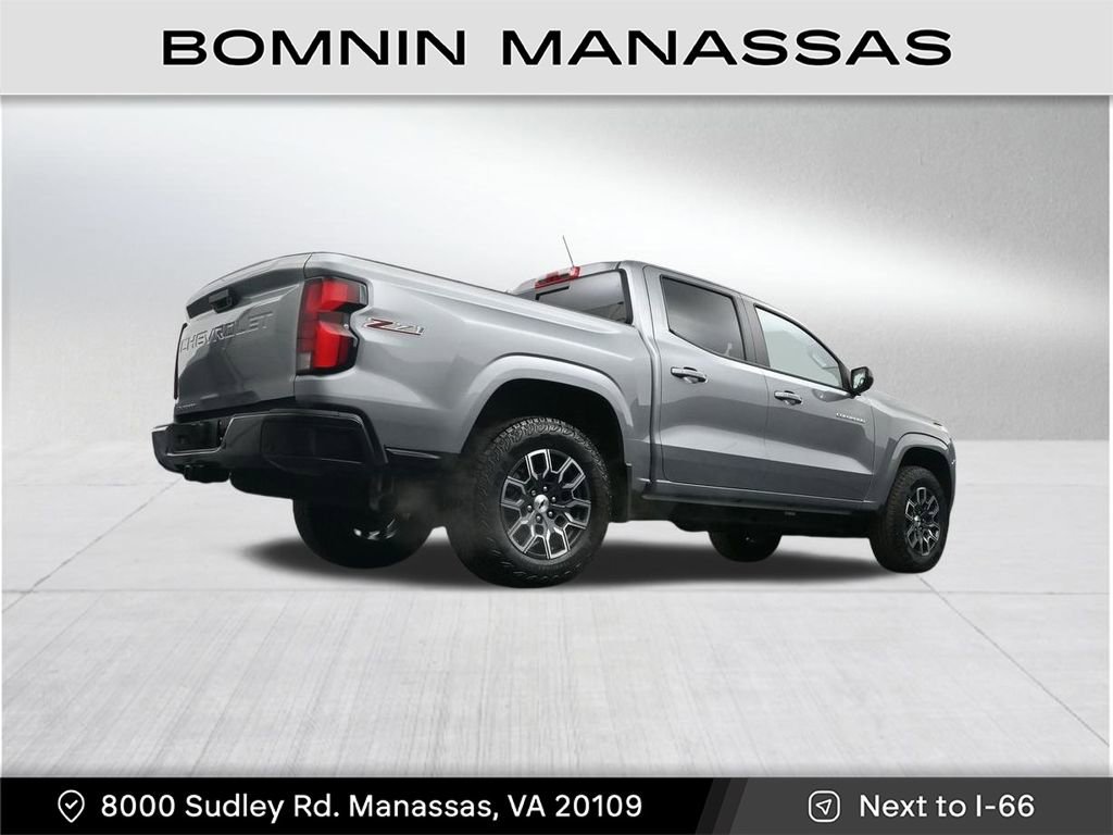 Used 2024 Chevrolet Colorado Z71 w/ Z71 Convenience Package 2 image 32