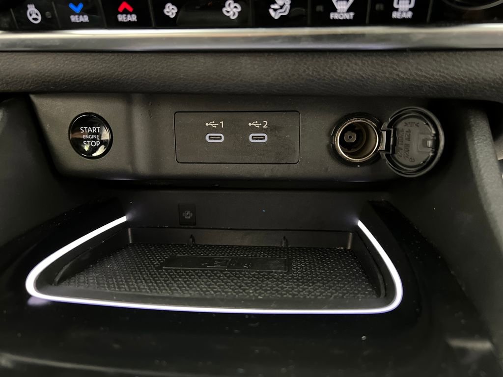 Used 2025 Nissan Rogue SL w/ Tech Package image 48