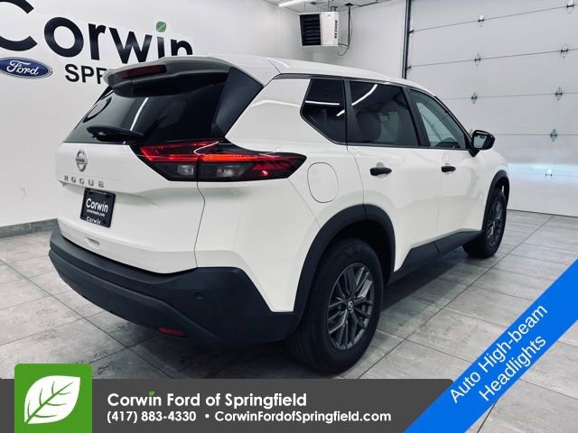 Used 2021 Nissan Rogue S image 4