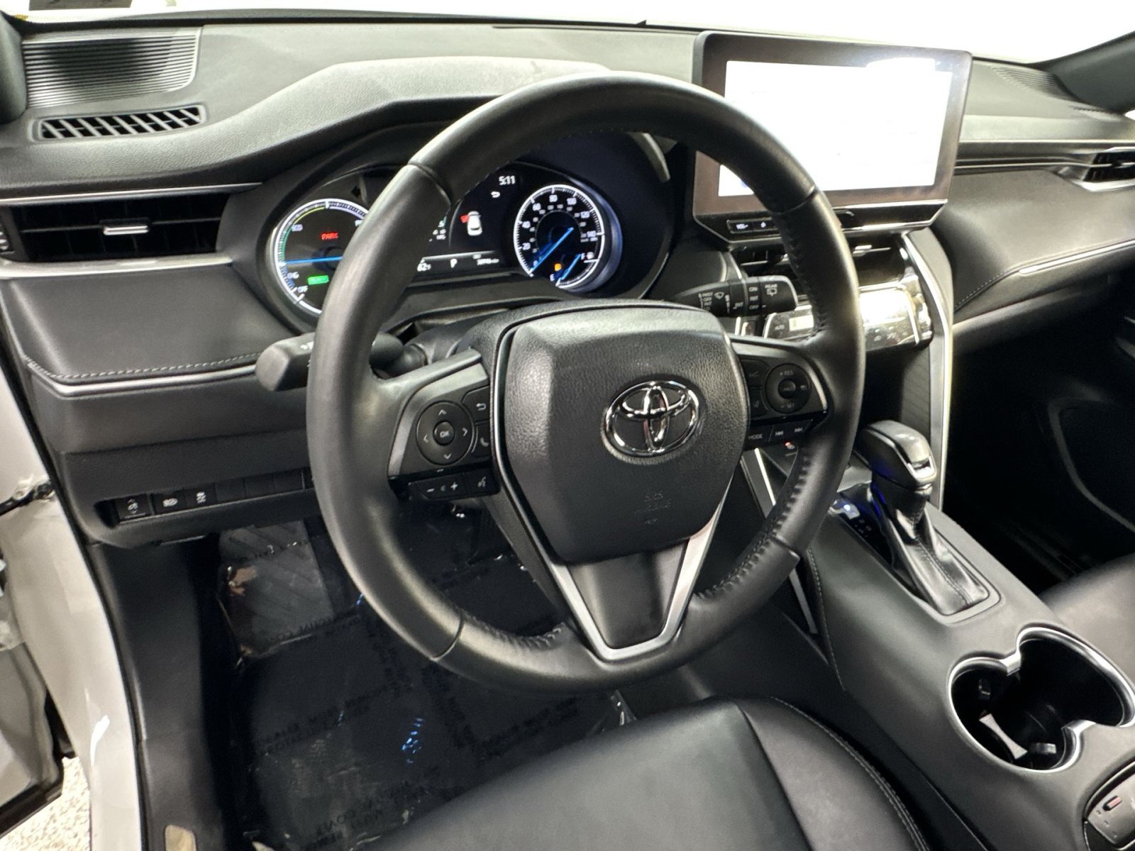 Used 2023 Toyota Venza Nightshade AWD/4WD image 13