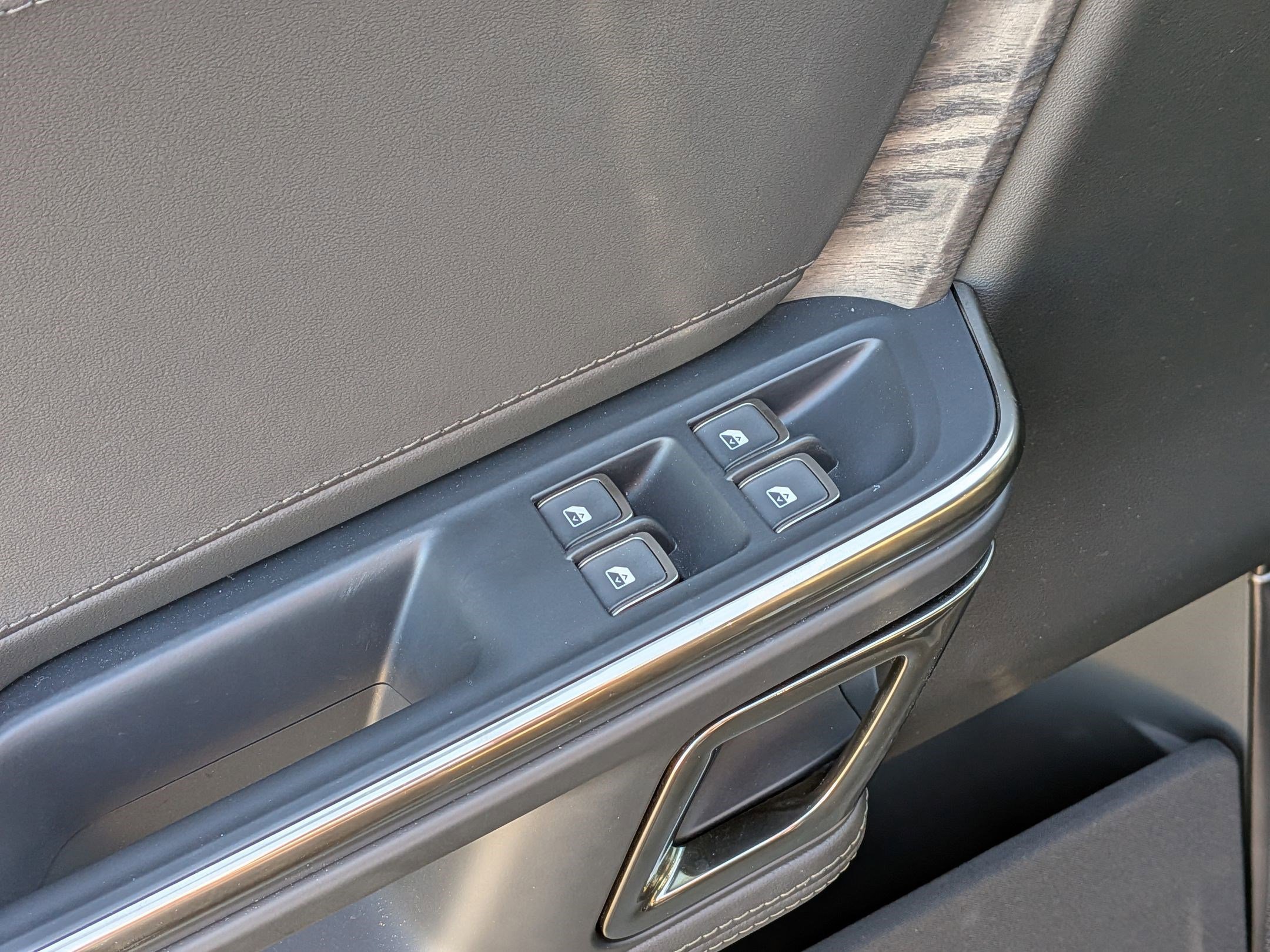 Used 2022 Rivian R1S Launch Edition image 14