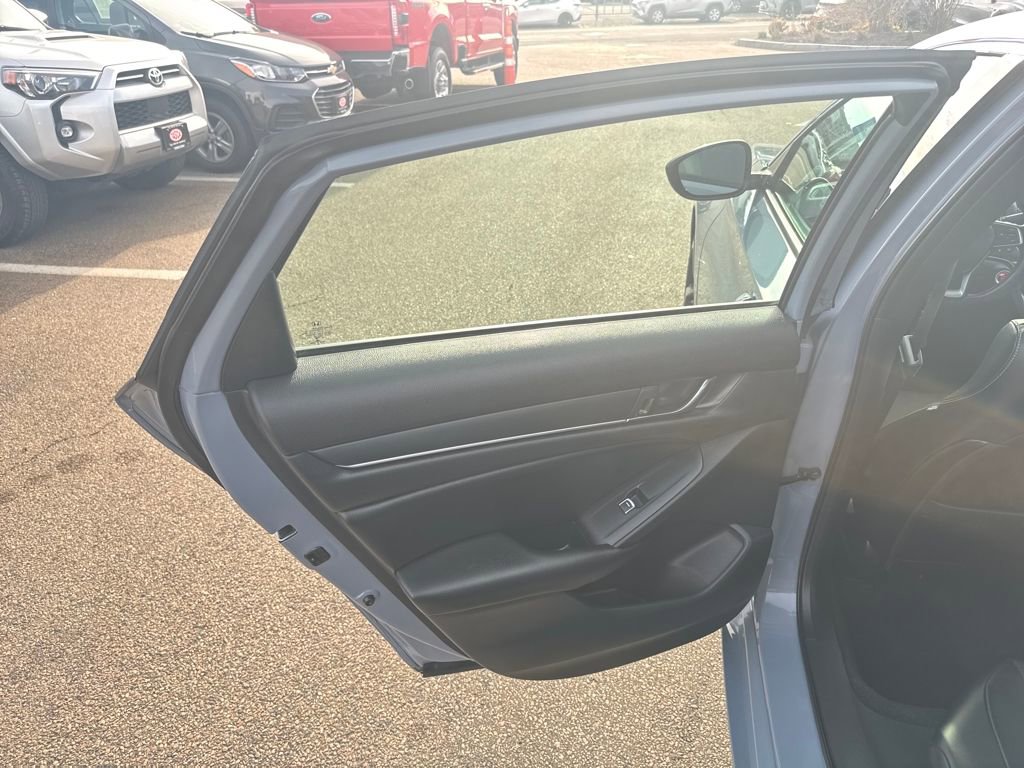 Used 2022 Honda Accord Sport image 36