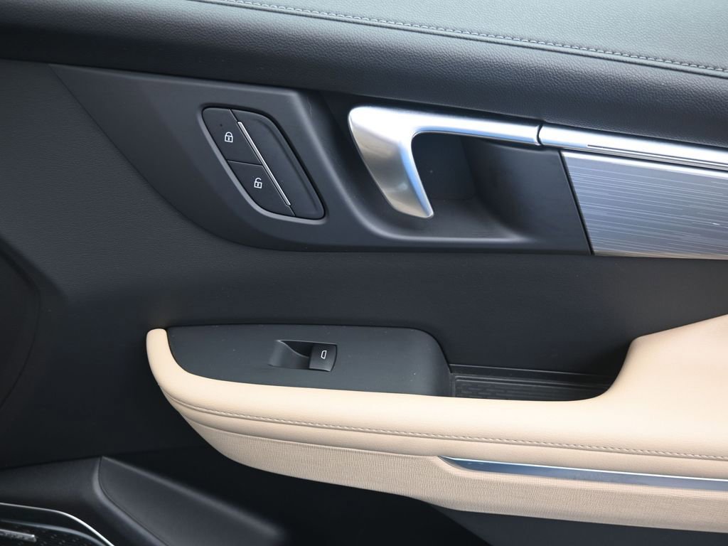 Used 2025 Buick Enclave Preferred image 20