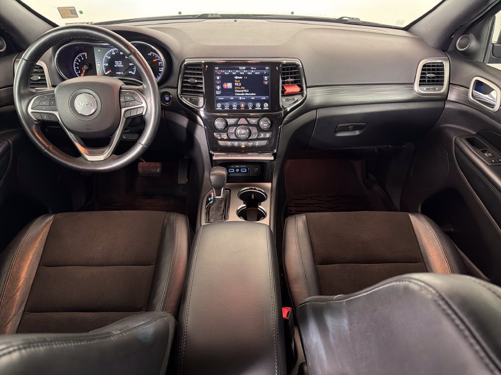 Used 2021 Jeep Grand Cherokee Laredo X AWD/4WD image 23