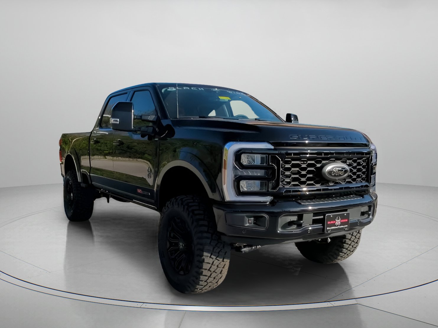 New 2026 Ford F250 Lariat w/ Black Appearance Package image 38