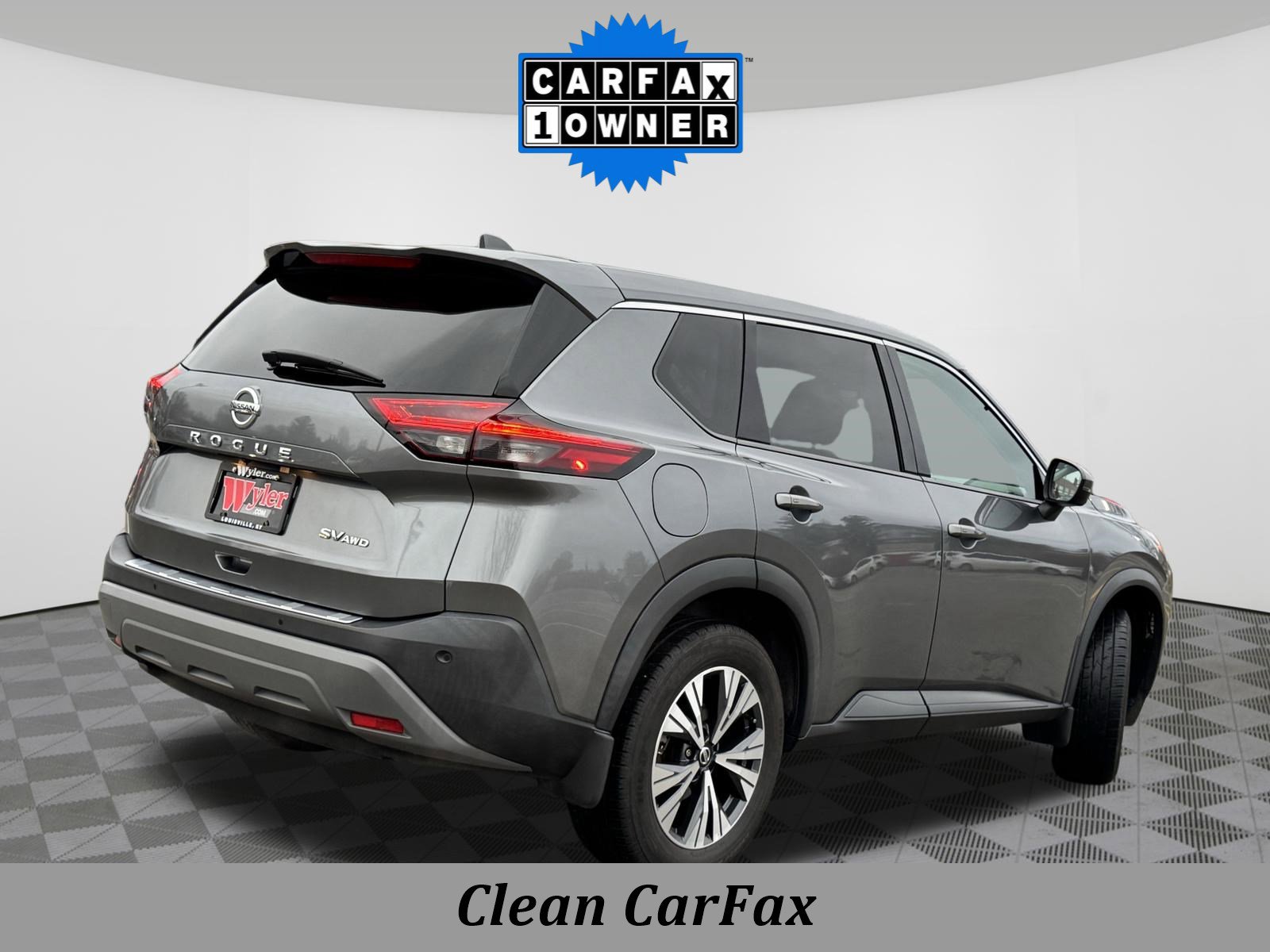 Certified 2021 Nissan Rogue SV image 3