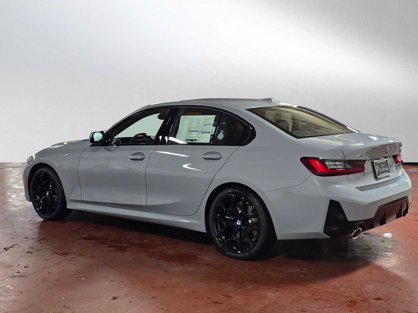 New 2026 BMW 330i xDrive Sedan w/ M Sport Package AWD/4WD image 5