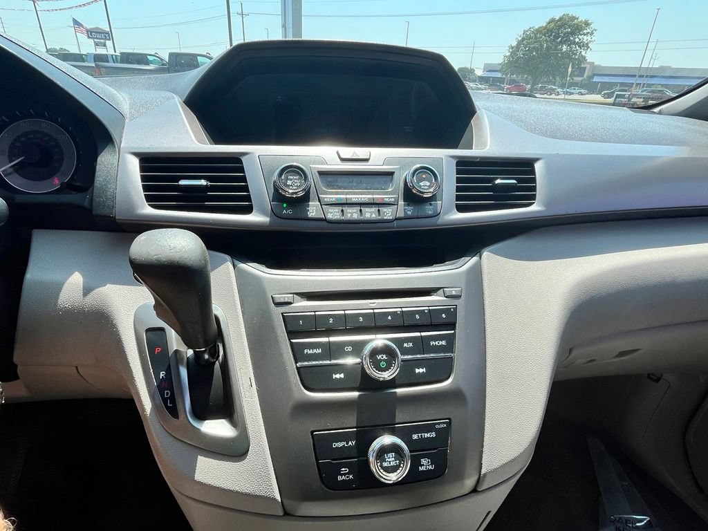 Used 2015 Honda Odyssey LX image 12