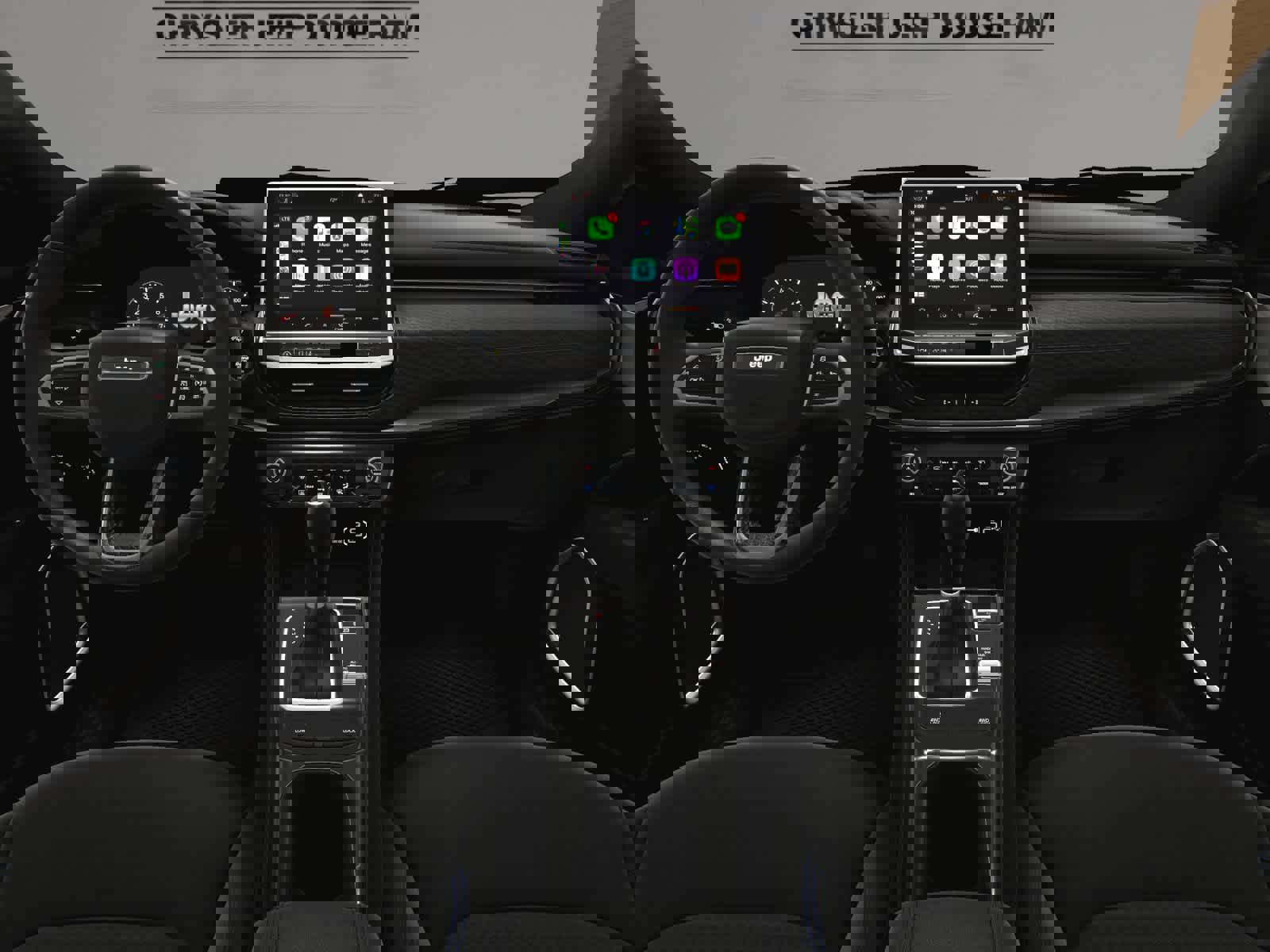 Used 2025 Jeep Compass Latitude w/ Sun & Sound Group AWD/4WD image 17