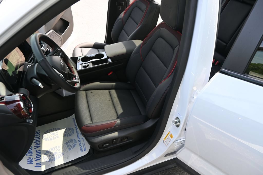Used 2026 Chevrolet Equinox RS w/ Convenience Package III AWD/4WD image 26