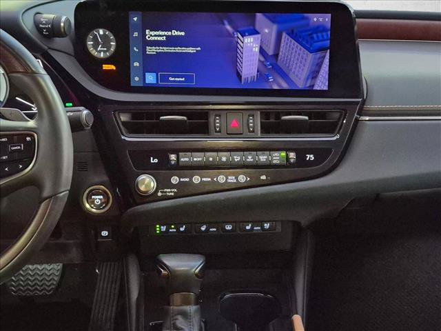 Used 2023 Lexus ES 300h Ultra Luxury w/ Accessory Package (Z1) FWD image 11