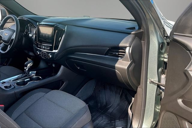 Used 2023 Chevrolet Traverse LT FWD image 27