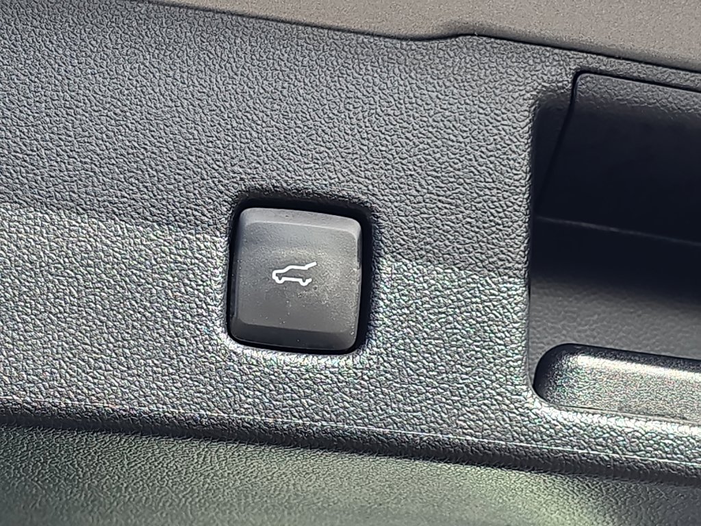 Certified 2023 Ford Escape Active w/ Tech Pack #1 image 9