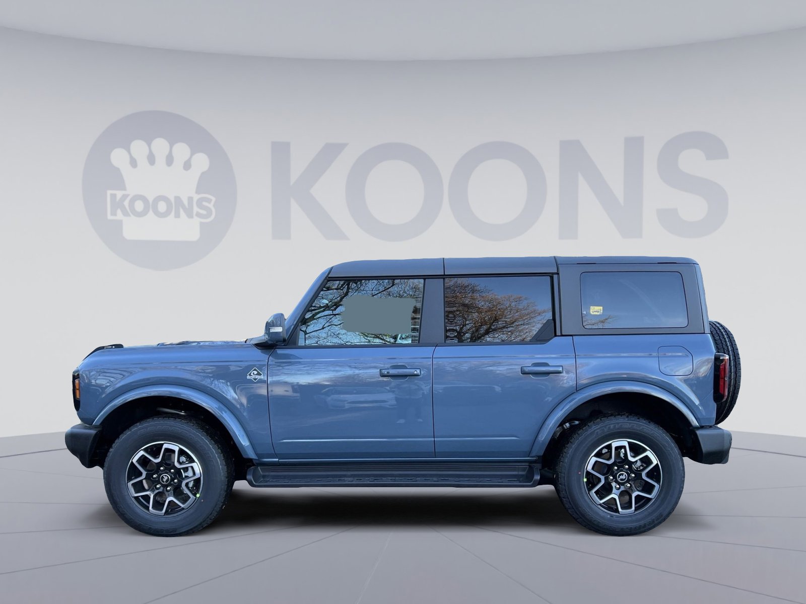 New 2025 Ford Bronco Outer Banks image 2