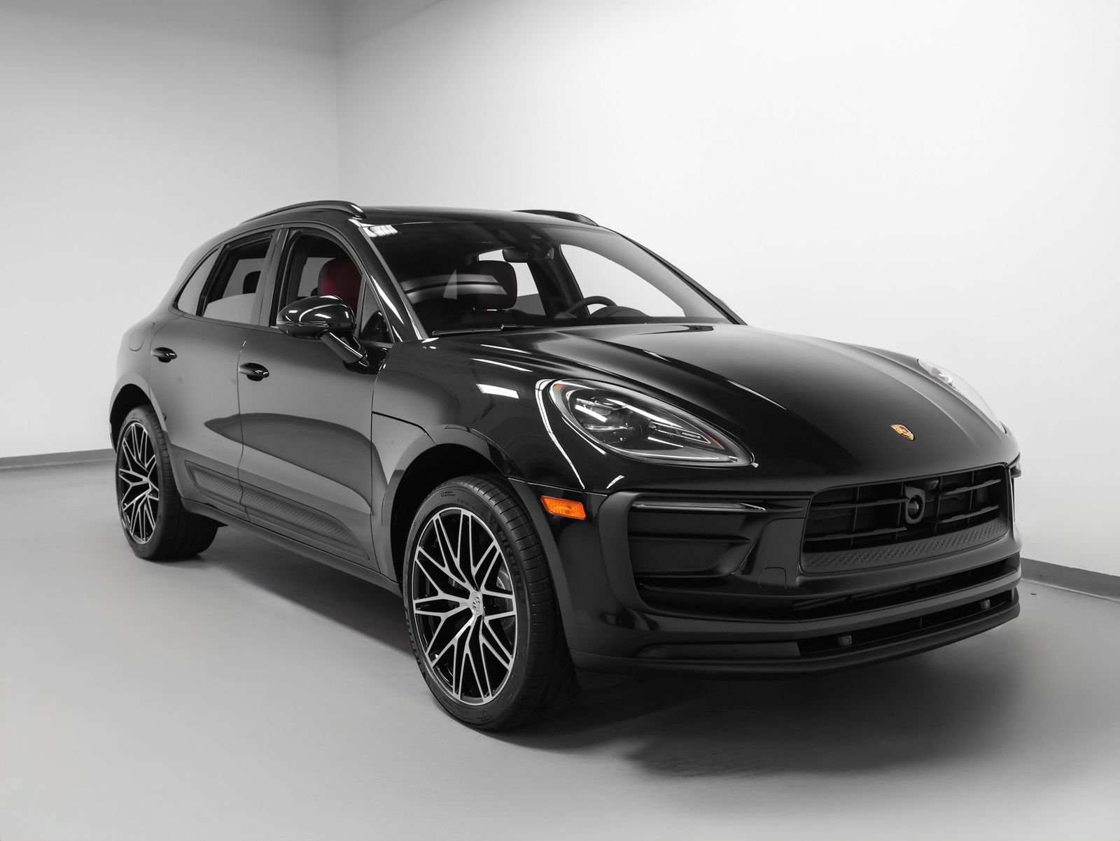 New 2026 Porsche Macan AWD/4WD image 10