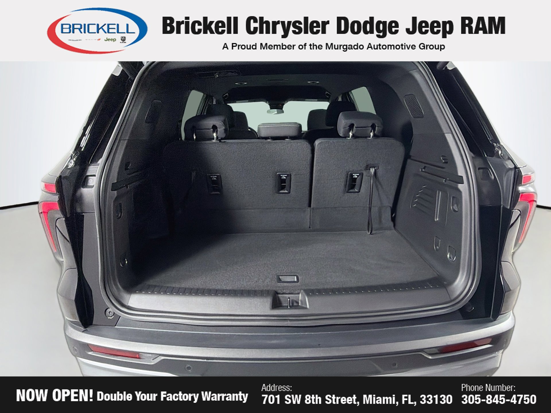 Used 2026 Chevrolet Traverse LT FWD image 12