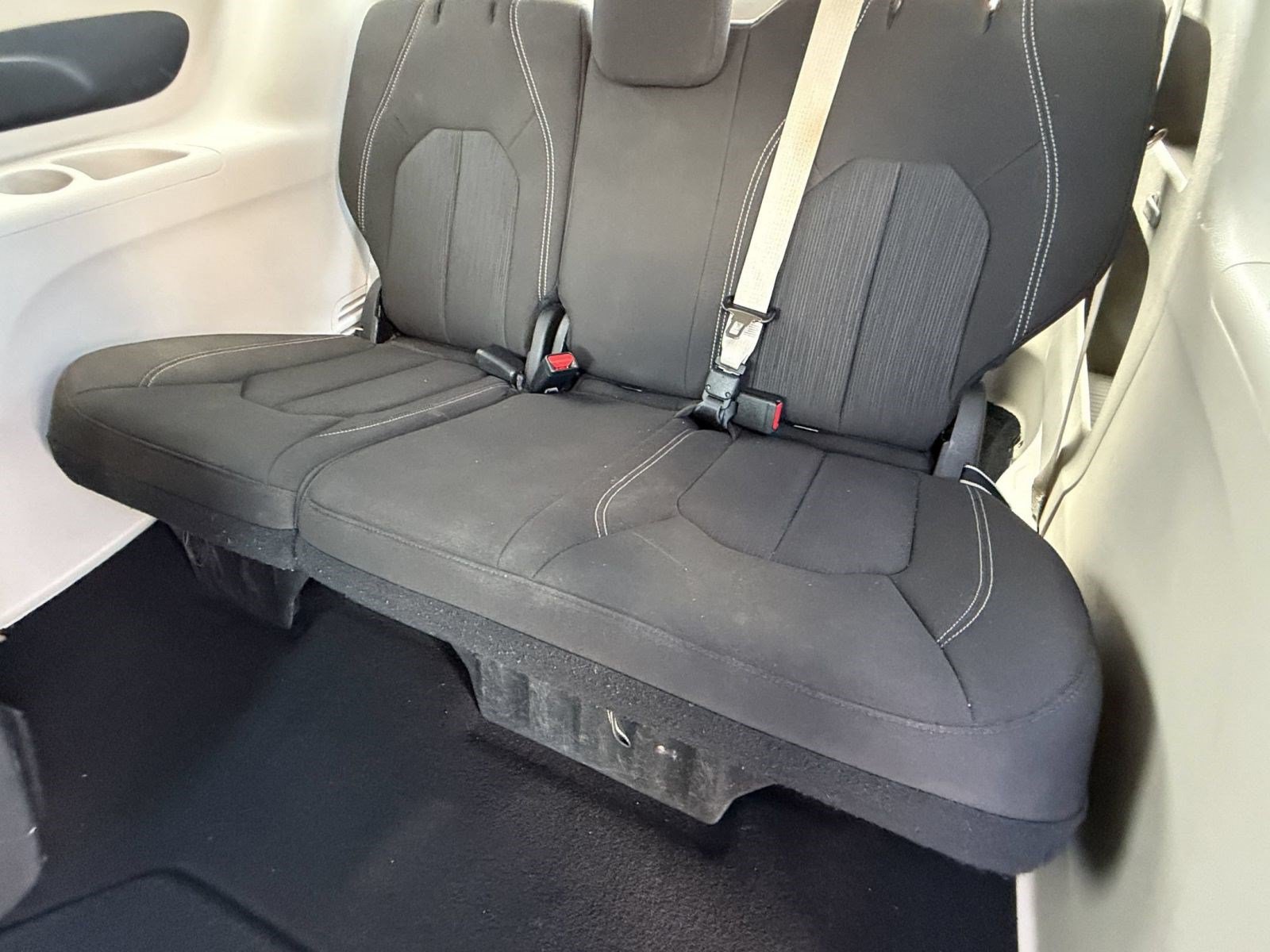 Used 2023 Chrysler Voyager LX FWD image 32