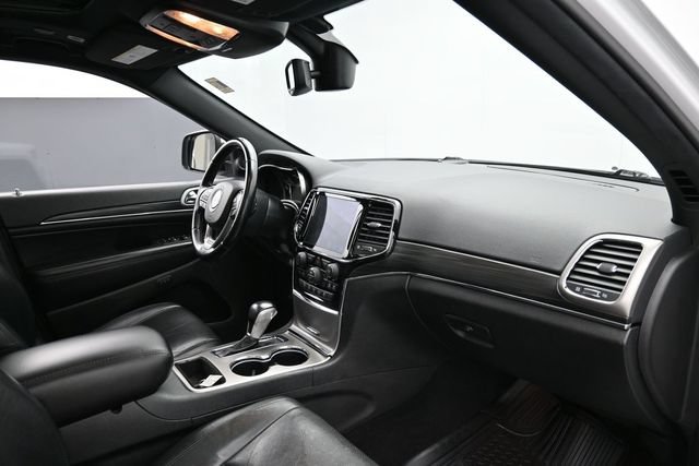 Used 2021 Jeep Grand Cherokee Limited w/ Luxury Group II RWD image 32