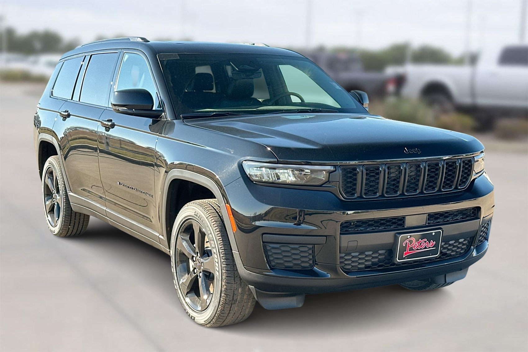 New 2025 Jeep Grand Cherokee L Altitude RWD image 1