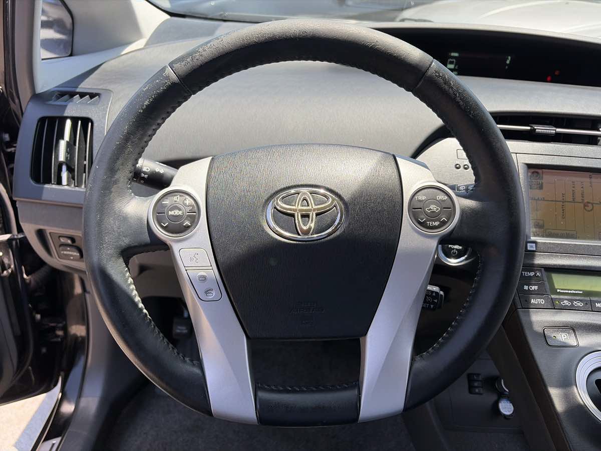 Used 2011 Toyota Prius Four w/ Solar Roof Pkg FWD image 32