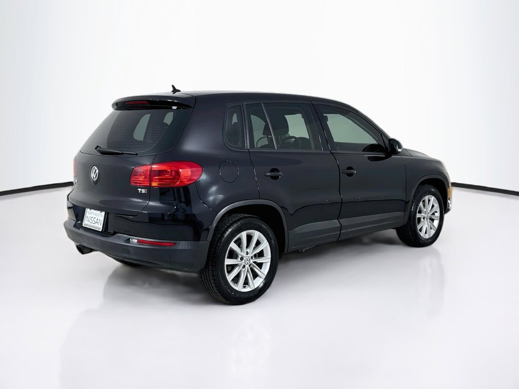 Used 2017 Volkswagen Tiguan S FWD image 7