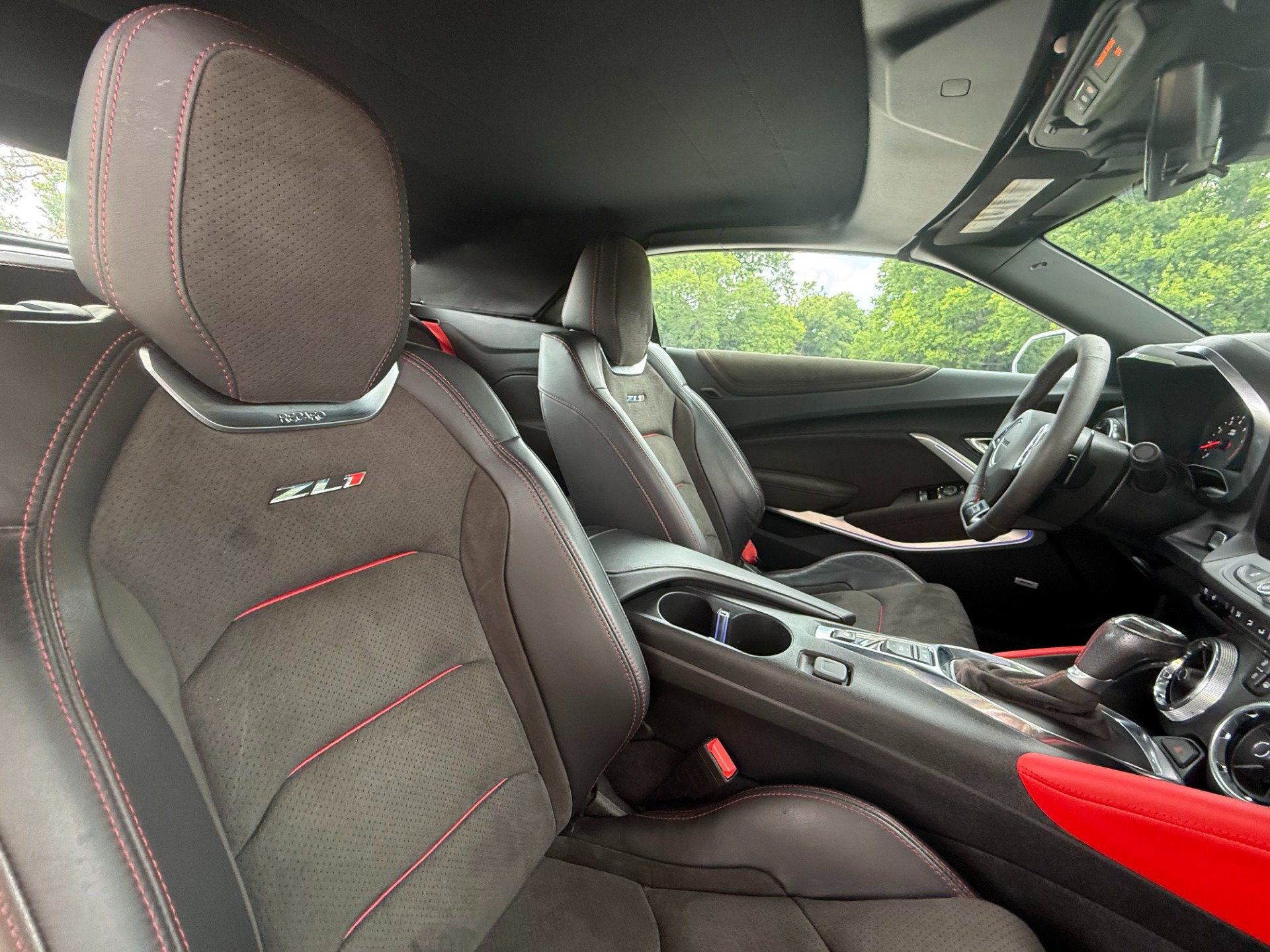 Used 2020 Chevrolet Camaro ZL1 RWD image 23
