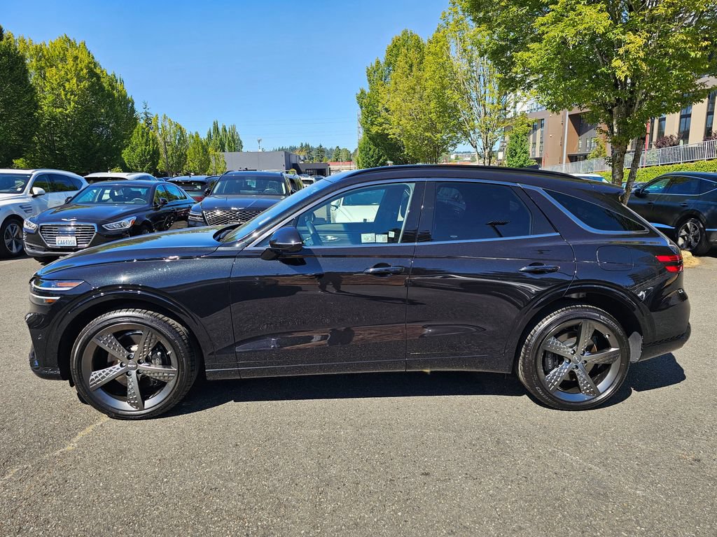 Certified 2025 Genesis GV70 3.5T Sport w/ Sport Prestige Package AWD/4WD image 8