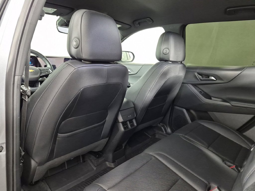 Used 2025 Chevrolet Equinox LT w/ Convenience Package II FWD image 33