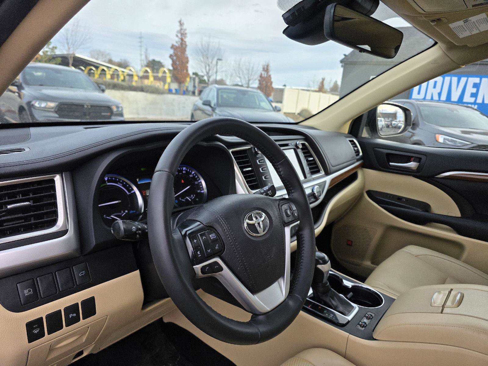 Used 2019 Toyota Highlander Limited image 36