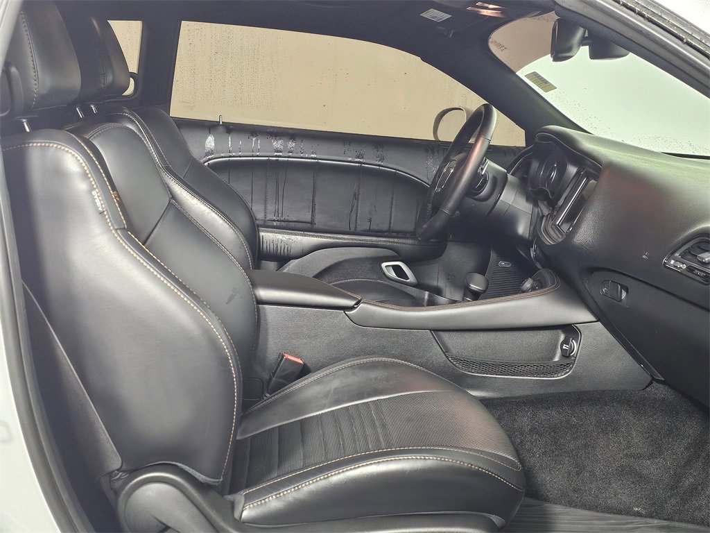 Used 2015 Dodge Challenger R/T Plus image 11