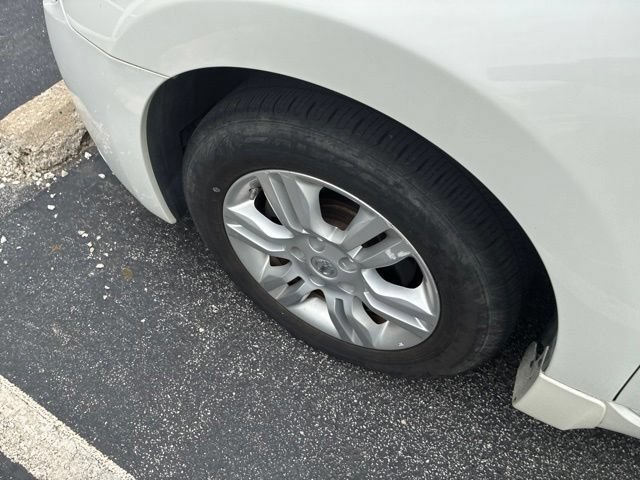 Used 2012 Nissan Altima 3.5 SR w/ 3.5SR Premium Pkg FWD image 18