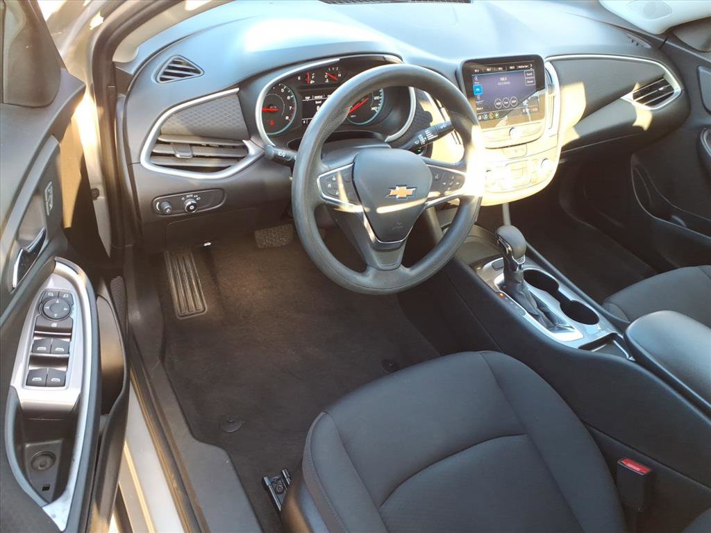Used 2021 Chevrolet Malibu LS image 14