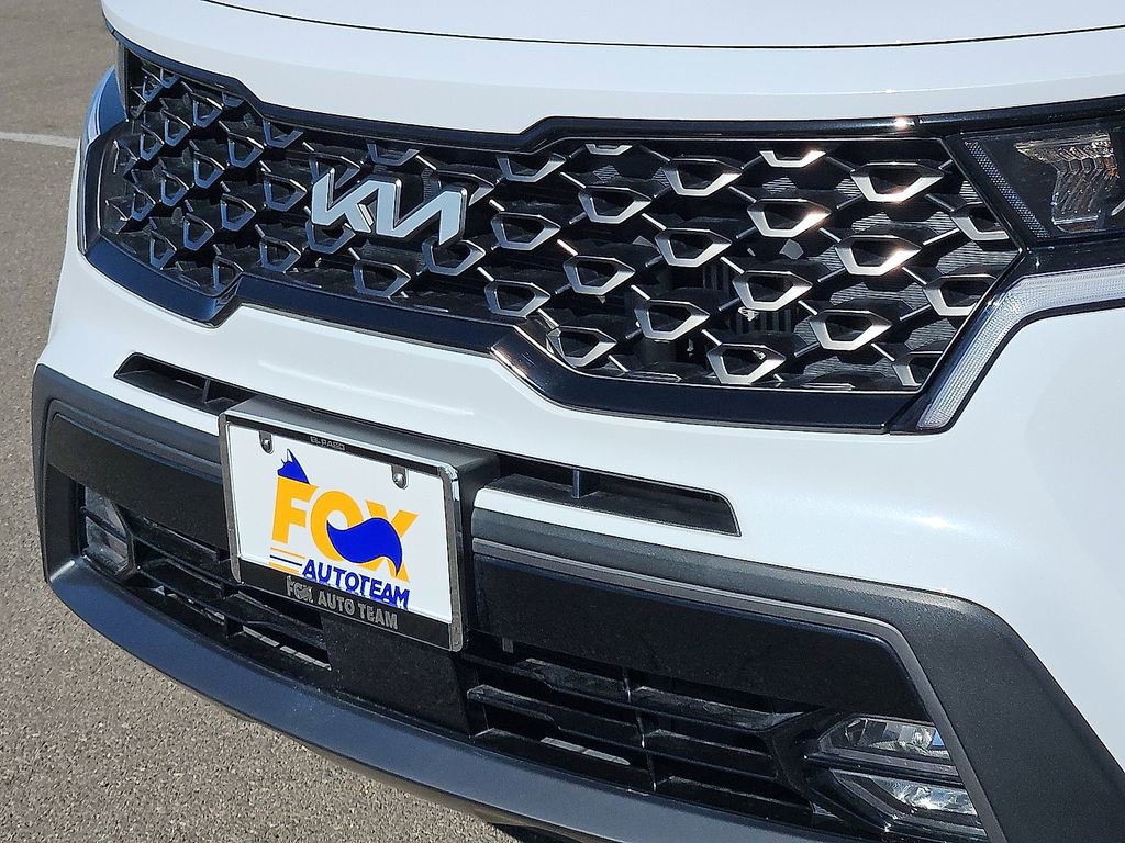 Used 2023 Kia Sorento X-Line EX image 9