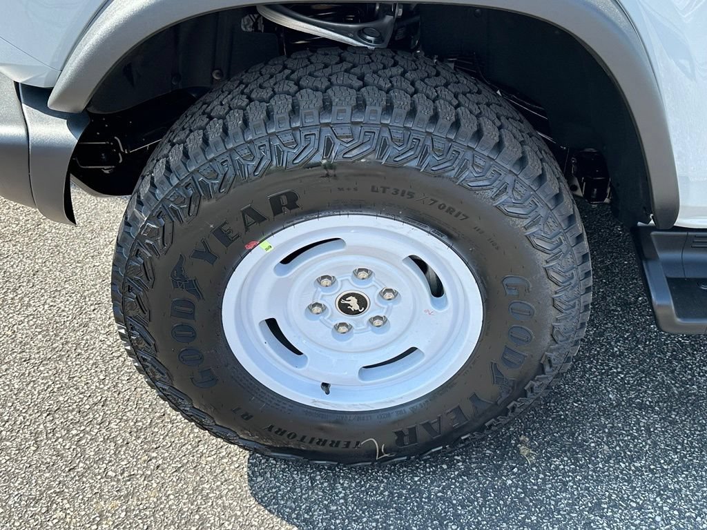 New 2026 Ford Bronco Heritage Edition AWD/4WD image 6