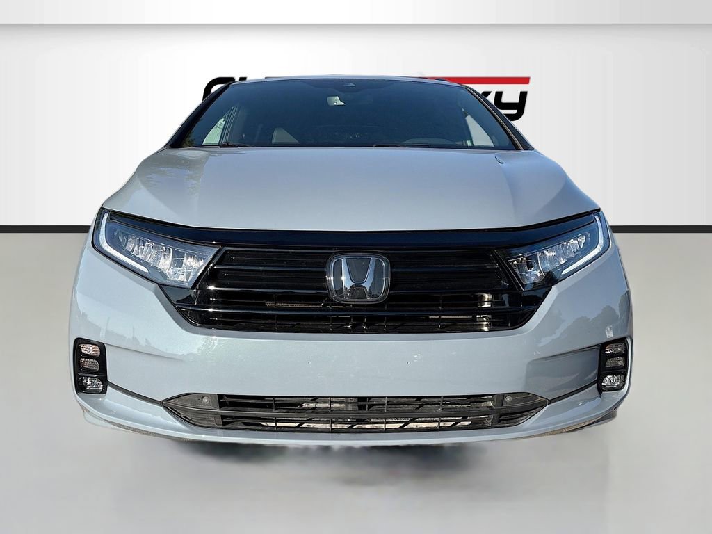 Used 2024 Honda Odyssey Sport image 2