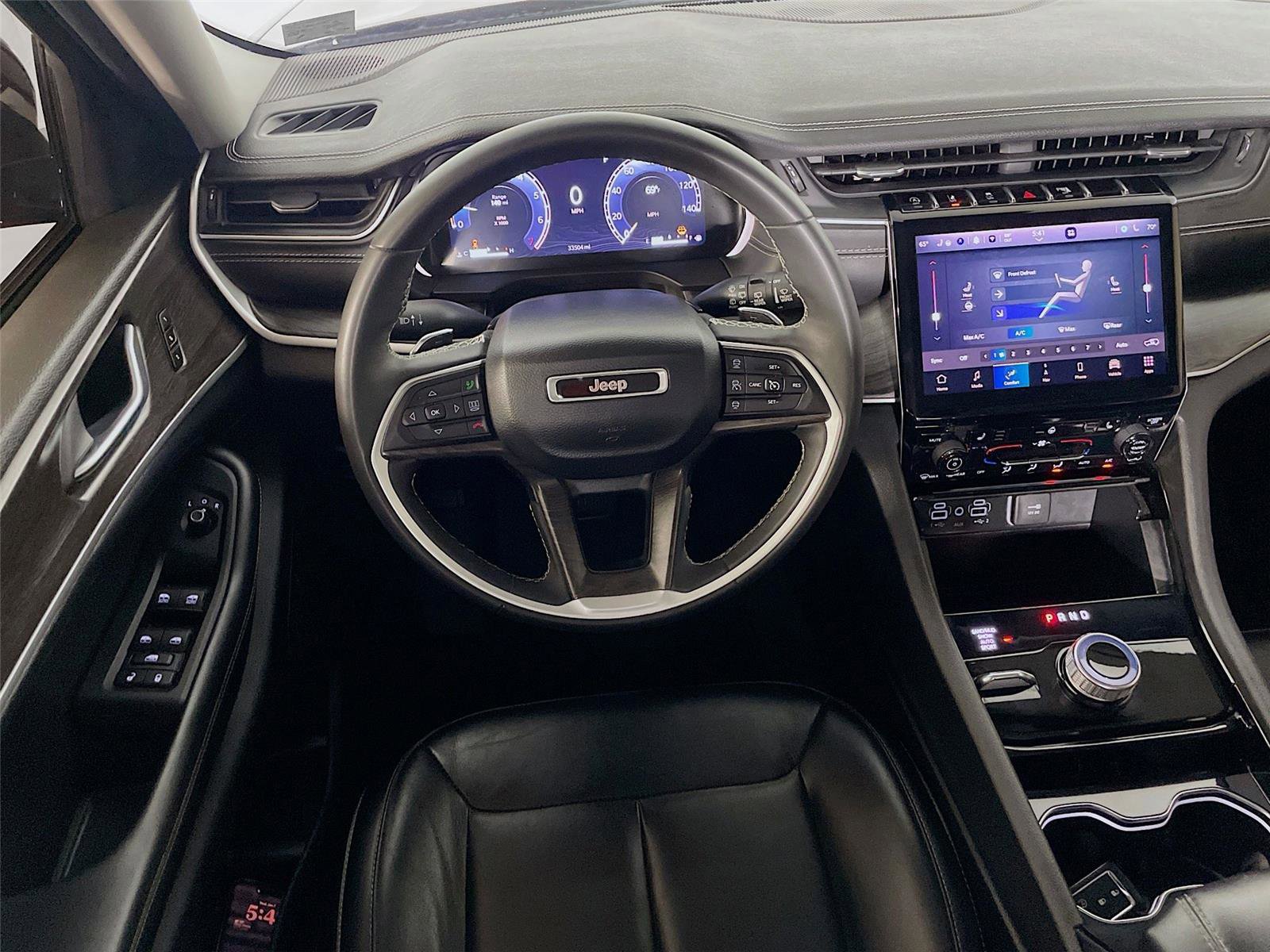 Used 2023 Jeep Grand Cherokee Limited image 24