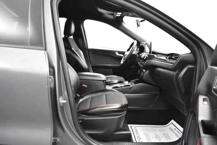 Used 2024 Ford Escape ST-Line FWD image 17